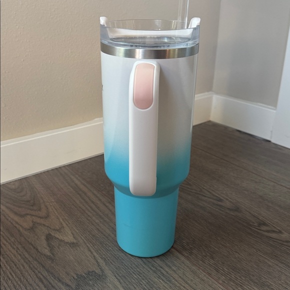 Stanley Quencher H2.0 Flowstate 40oz Tumbler Ombre - Picture 4 of 9